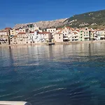 Vacation Dora